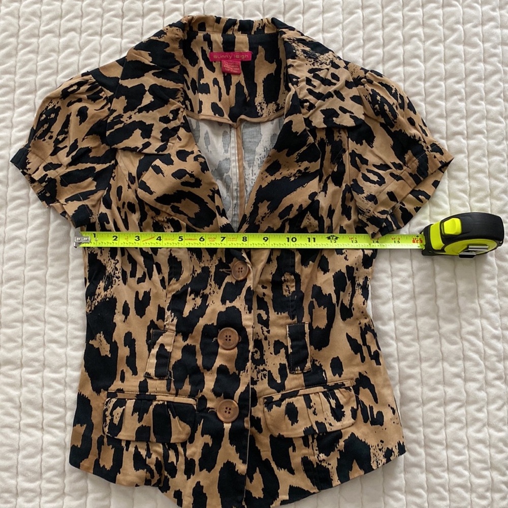 SUNNY LEIGH Animal Print Collar Short Sleeve Blazer/Blouse Size Small - Picture 9 of 10